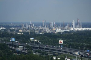Refinery_of_Slovnaft_in_Bratislava,_view_from_Nový_most_viewpointna web
